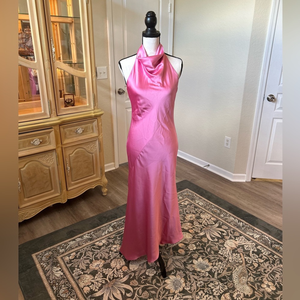 Gianni Bini pink, tiered formal gown
